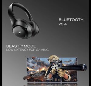 मोबाइल गेमिंग करते हुए BEAST मोड में हेडफोन इस्तेमाल करते हुए
