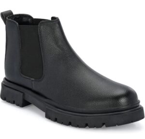 Comfortable shoes boots perfect for daily use